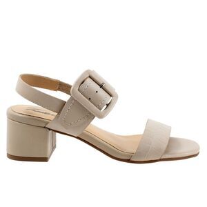 Trotters Womens Laila Beige Shoes (NWT)